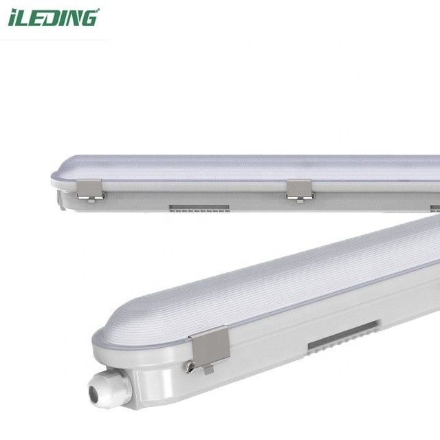 Κεραμική Αποθήκη 5FT IP66 LED Tri Proof Fixture Ατμός Σφιχτό Φωτός 55W AC 110V ±10%